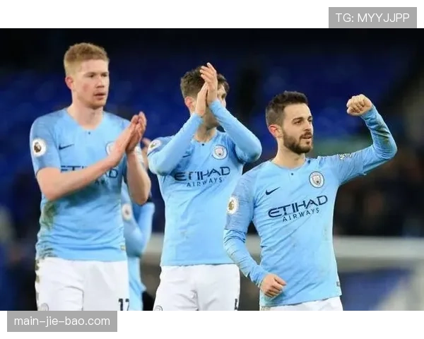 历史数据回顾:近十年四月英超场均跑动距离的演变趋势 历史数据回顾:近十年四月英超场均跑动距离的演变趋势