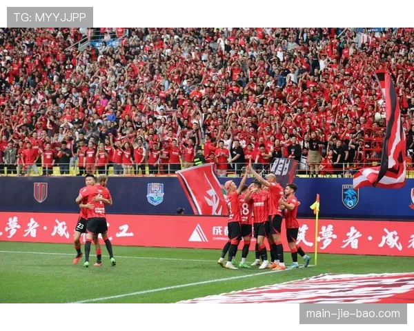 官方统计：成都蓉城对阵天津一战，现场上座人数创赛季新高